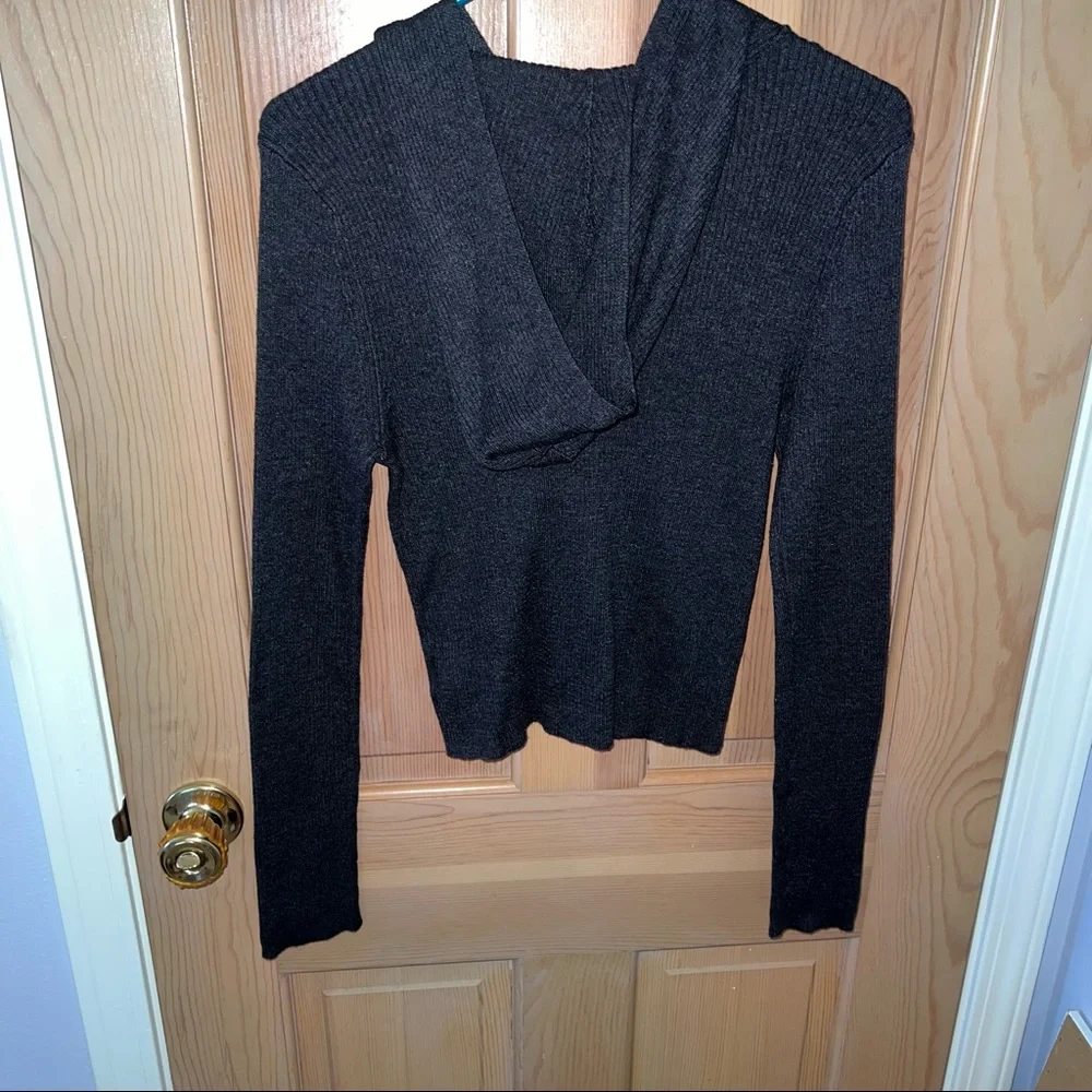 SOLD | NWT! American Eagle - Dark Gray Zip-up Sweater - M - Picture 2 of 3